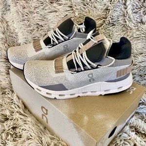 NEW OnCloud Tec Running Shoes